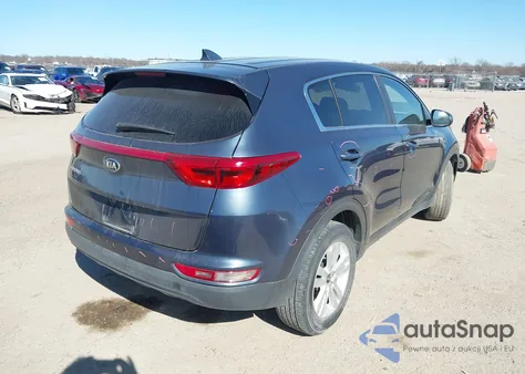 2018 Kia Sportage Lx z USA, uszkodzony, nr VIN KNDPMCACXJ7422346